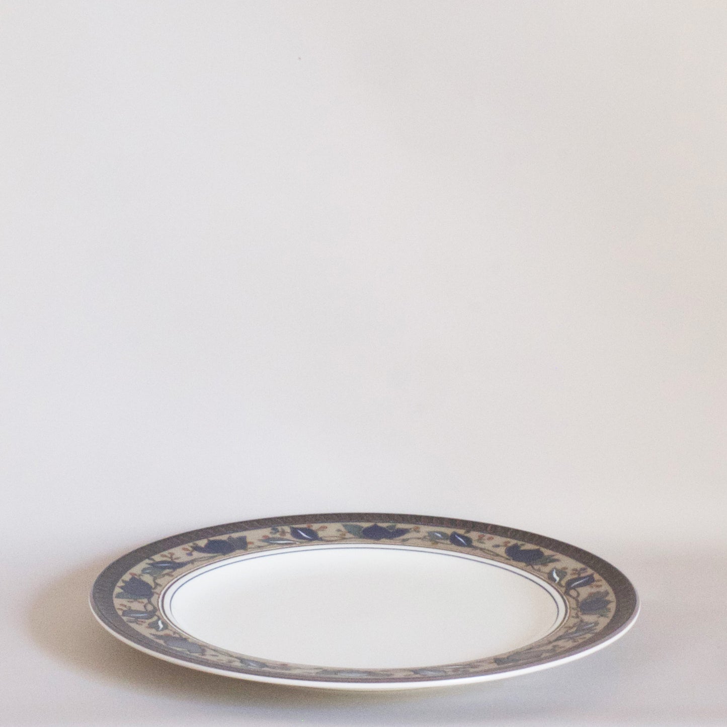 Arabella Plate 28|MIKASA