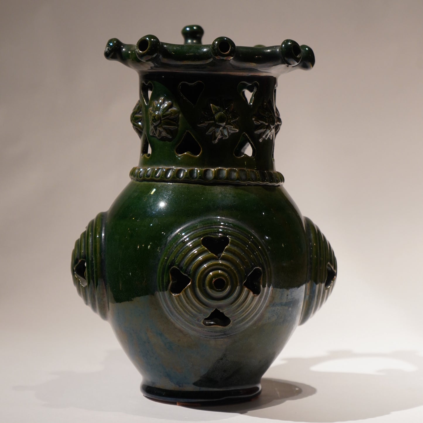 Flower Vase  |  Veres Lajos