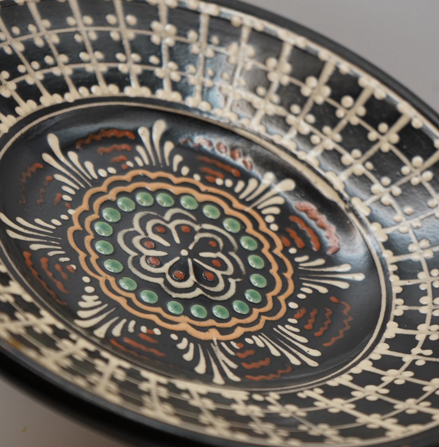 Decorative plate